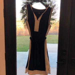 Sleeveless dress